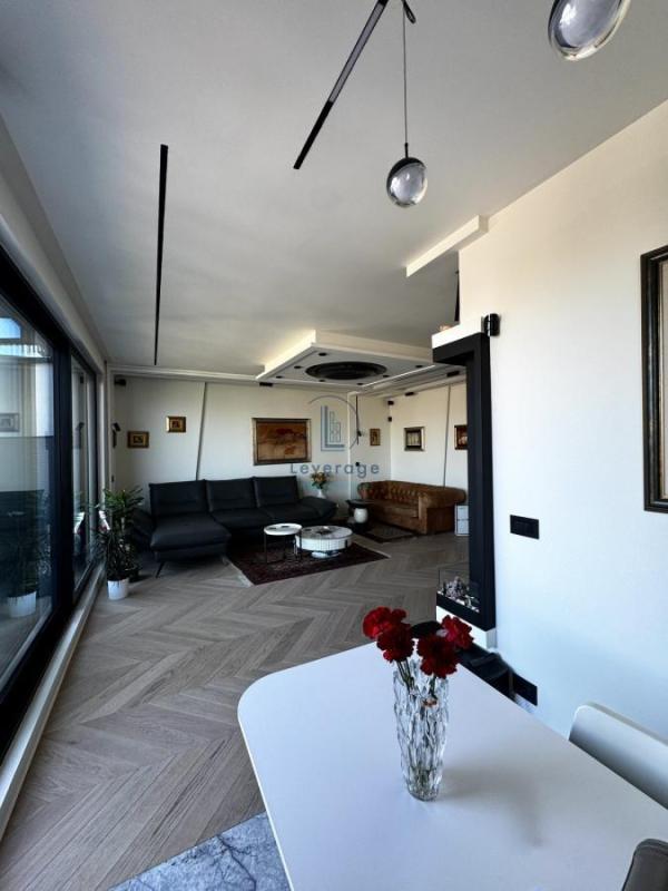 Slika 2 - Ustanička, Četvorosoban stan na prodaju, 155m2, 598.000€