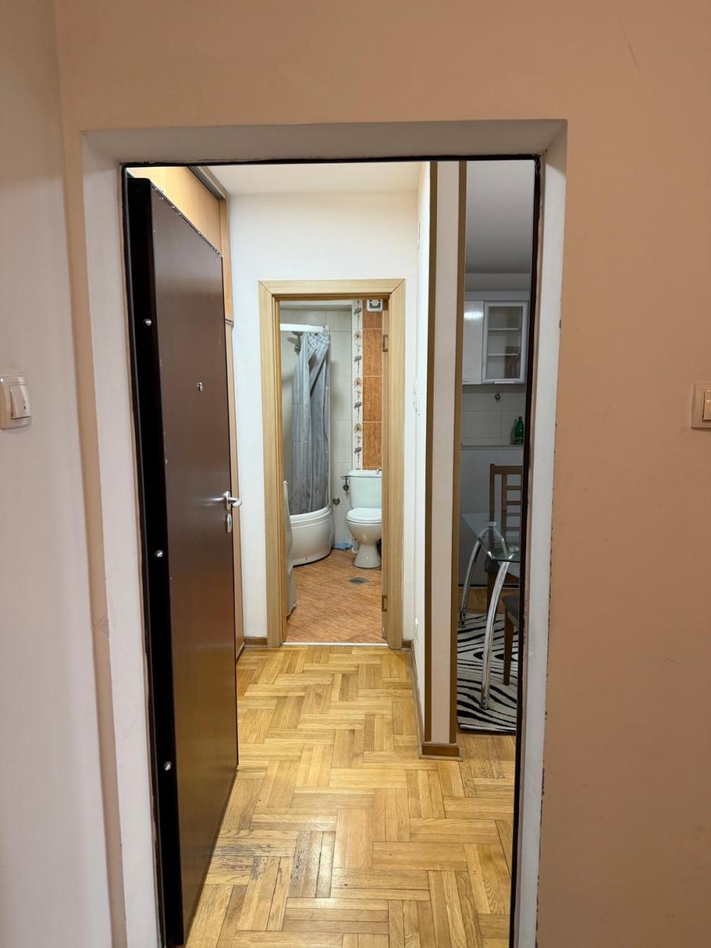 Slika 11 - Marka Oreškovića, Dvosoban stan za izdavanje, 40m2, 500€