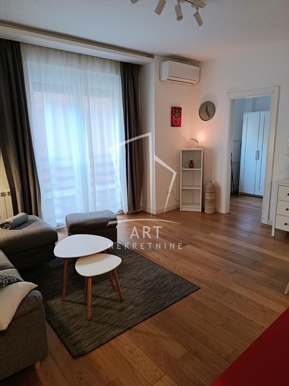 Slika 1 - Gospodara Vučića, Dvoiposoban stan za izdavanje, 39m2, 750€