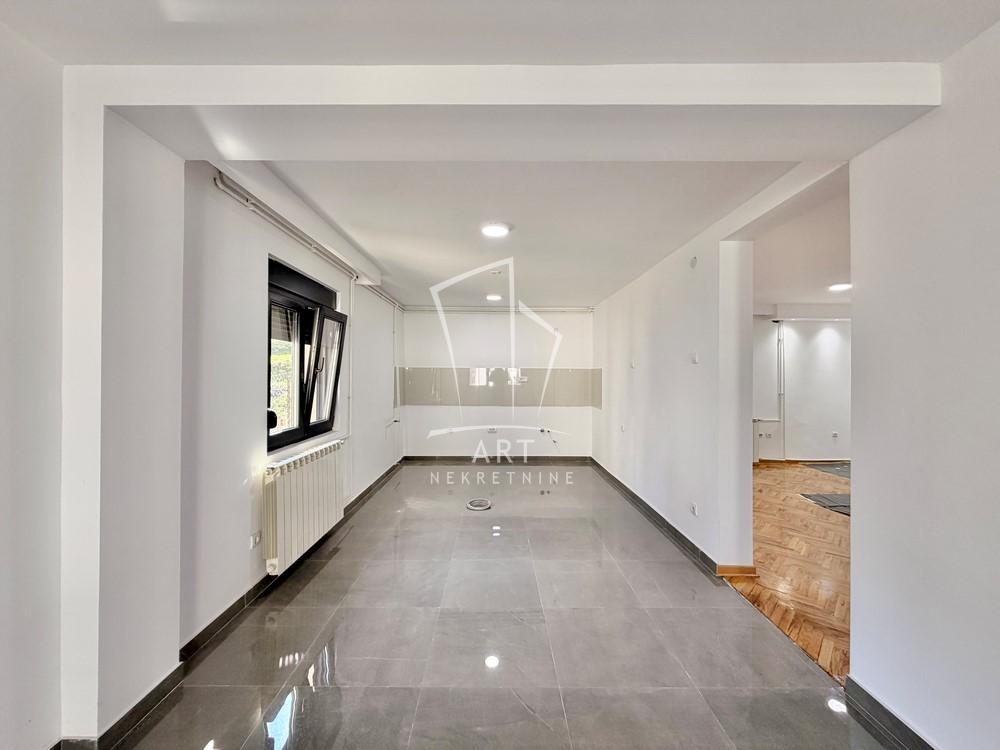 Slika 2 - Dušana Petrovića Šaneta, Kuća na prodaju, 255m2, 190.000€