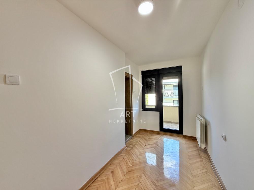 Slika 6 - Dušana Petrovića Šaneta, Kuća na prodaju, 255m2, 190.000€