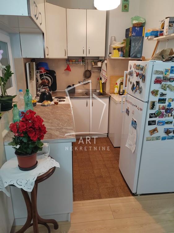 Slika 1 - Lipar, Trosoban stan na prodaju, 85m2, 143.000€