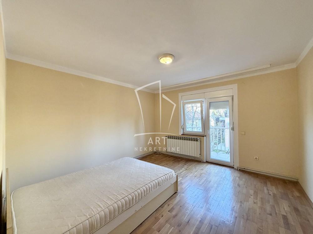 Slika 4 - Rospi Ćuprija,  Kuća na prodaju, 340m2, 425.000€