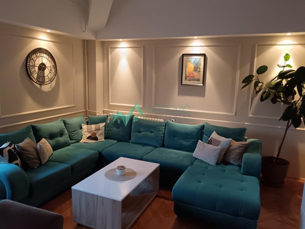 Glavna slika -Četvorosoban stan na prodaju, 91m2, 262.400€