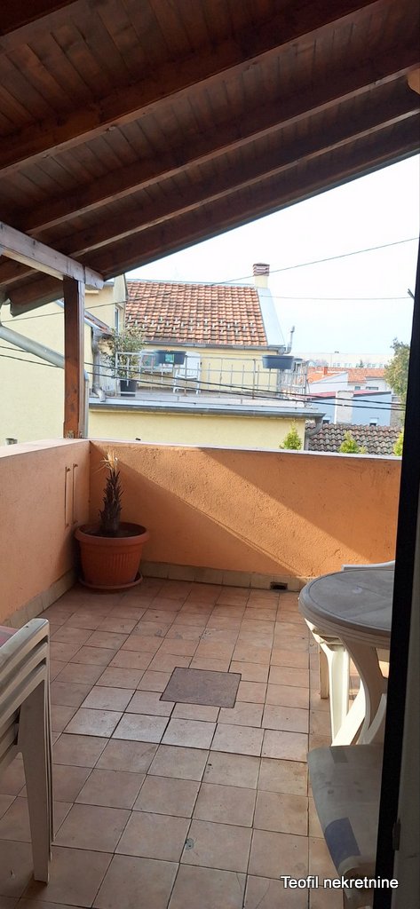 Slika 2 - Sibinjanin Janka, Kuća na prodaju, 200m2, 350.000€