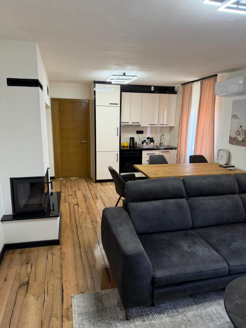 Slika 1 - Godominska 7, Kuća za izdavanje, 90m2, 950€