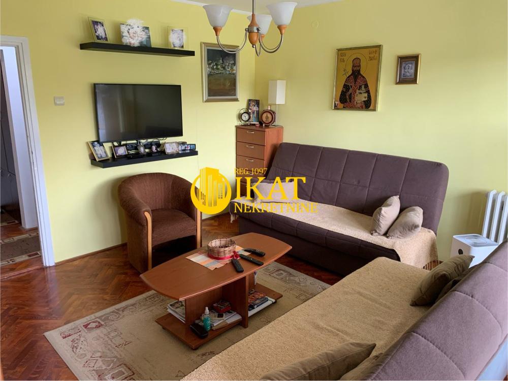 Slika 1 - Petrarkina, Trosoban stan na prodaju, 74m2, 193.000€