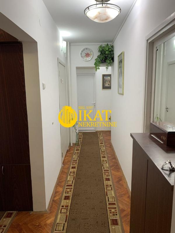 Slika 2 - Petrarkina, Trosoban stan na prodaju, 74m2, 193.000€