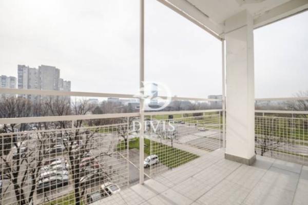 Slika 0 - Bulevar Arsenija Čarnojevića, Četvoroiposoban stan na prodaju, 121m2, 429.550€