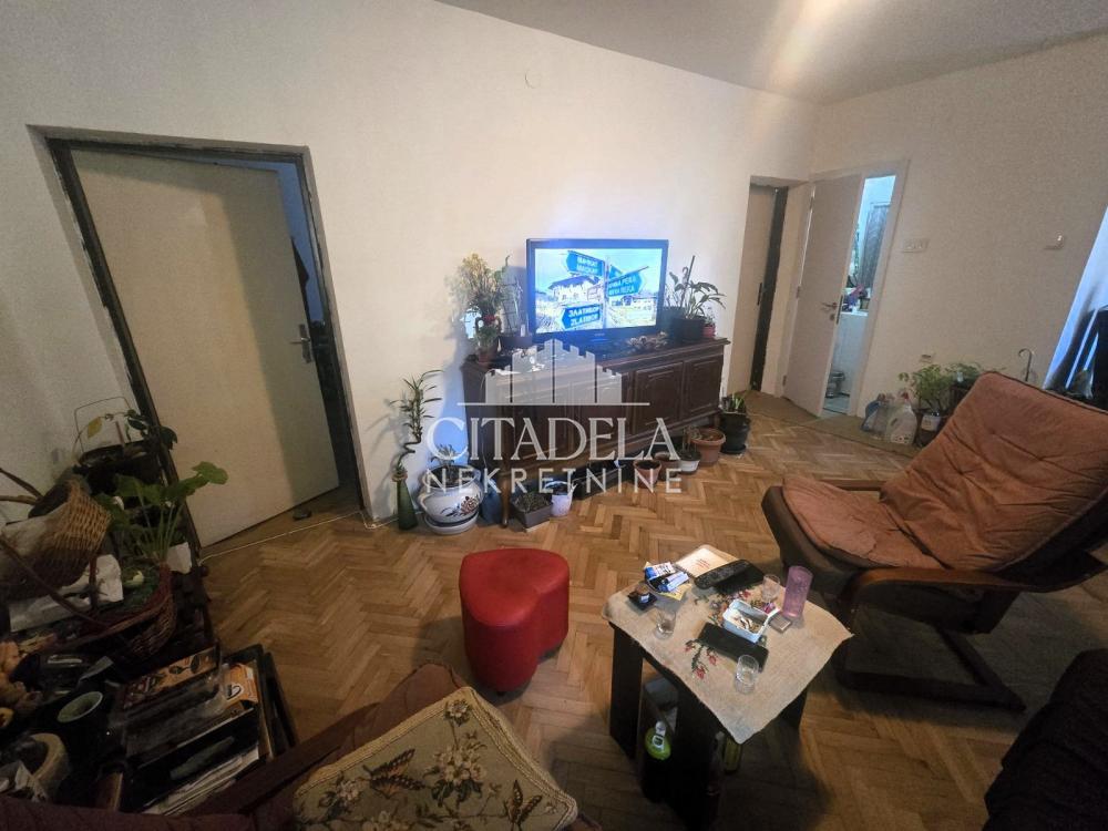 Glavna slika -Tuzlanska, Dvoiposoban stan na prodaju, 43m2, 100.000€