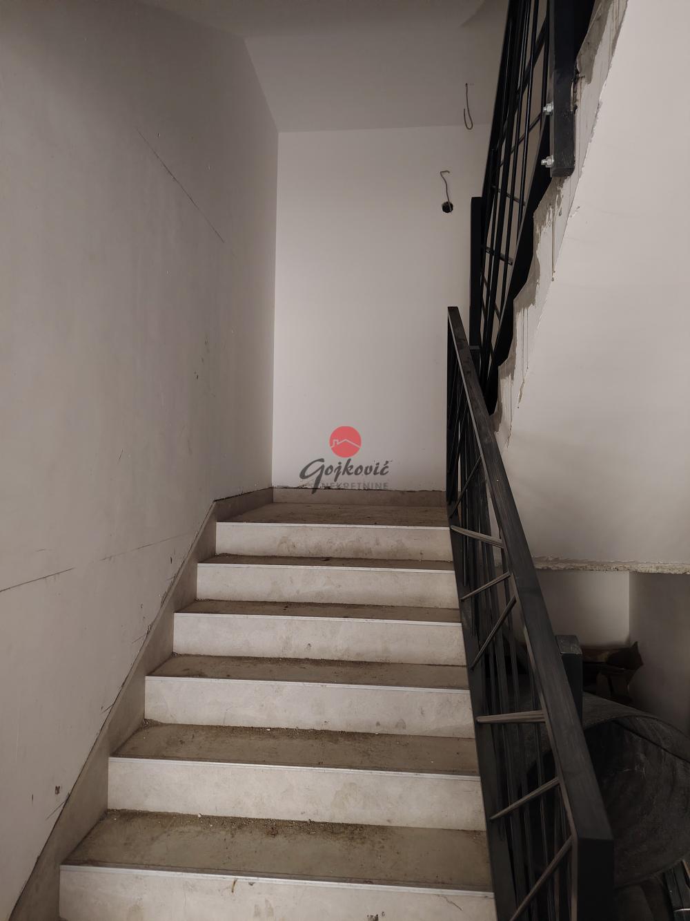 Slika 5 - Vitezova Karađorđeve Zvezde, Dvoiposoban stan na prodaju, 54m2, 124.000€