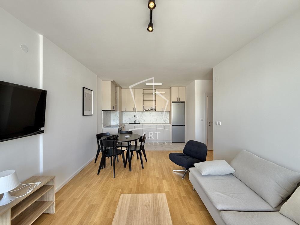 Slika 2 - Mirka Milojkovića, Trosoban stan za izdavanje, 67m2, 700€