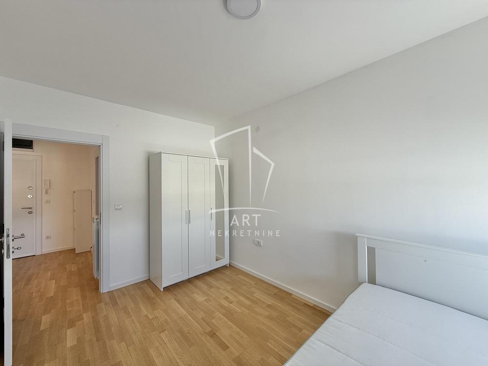 Slika 5 - Mirka Milojkovića, Trosoban stan za izdavanje, 67m2, 700€