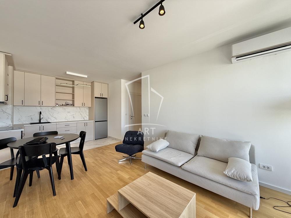 Glavna slika -Mirka Milojkovića, Trosoban stan za izdavanje, 67m2, 700€