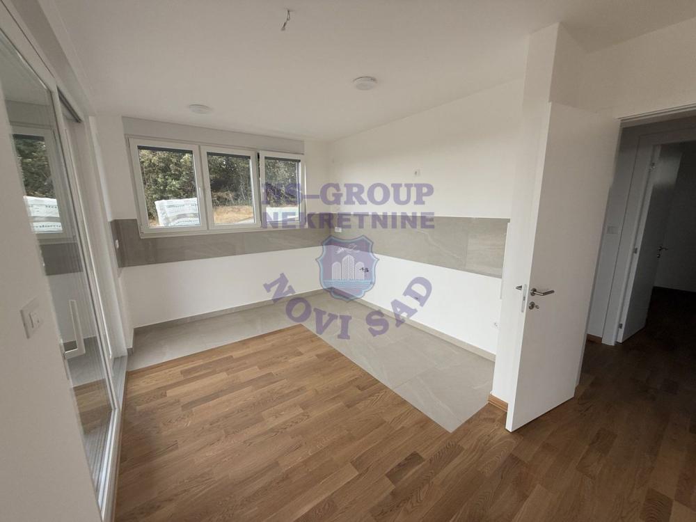 Slika 1 - Četvorosoban stan na prodaju, 87m2, 272.320€