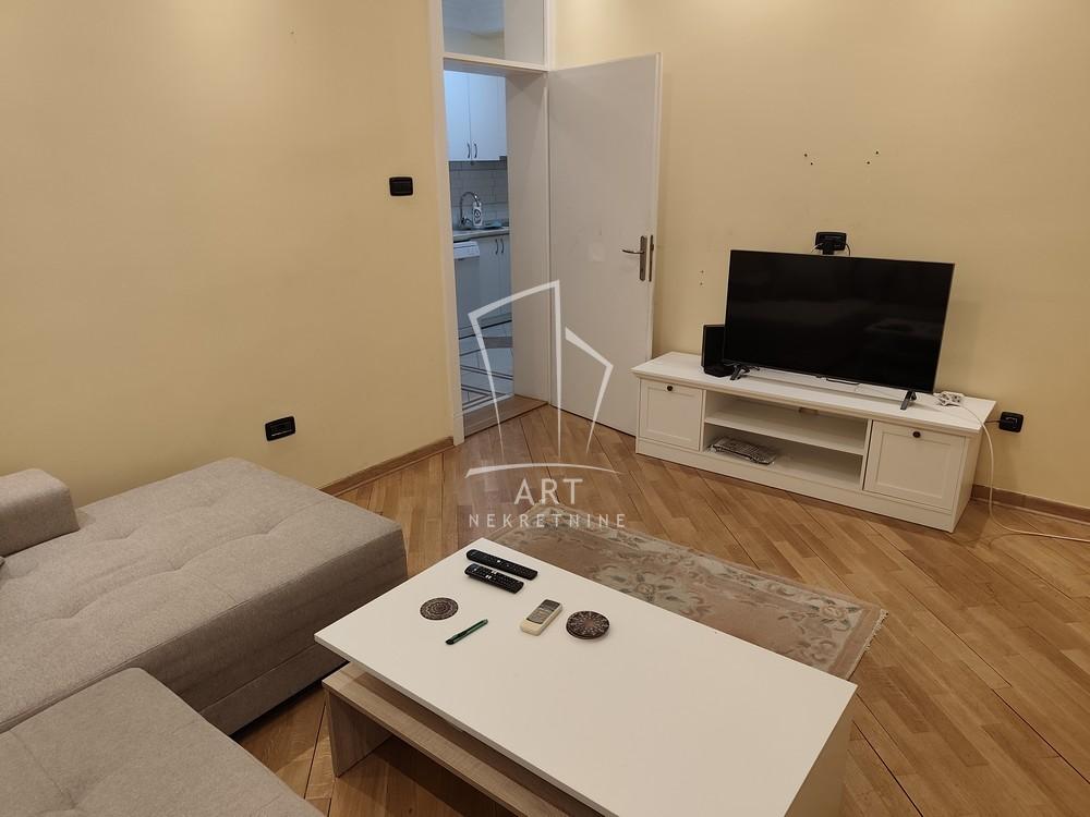 Slika 2 - Svetozara Gligorića, Trosoban stan za izdavanje, 48m2, 630€