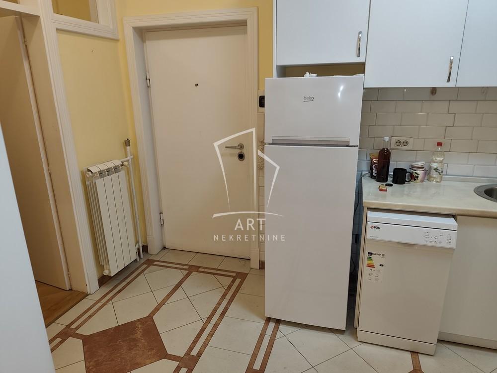 Slika 5 - Svetozara Gligorića, Trosoban stan za izdavanje, 48m2, 630€