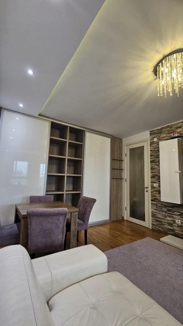 Slika 1 - Đorđa Stanojevića, Trosoban stan za izdavanje, 62m2, 1.000€