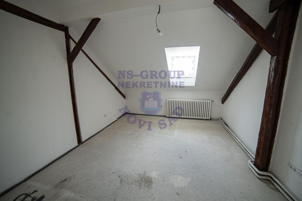 Slika 8 - Njegoševa, Četvorosoban stan na prodaju, 105m2, 217.490€