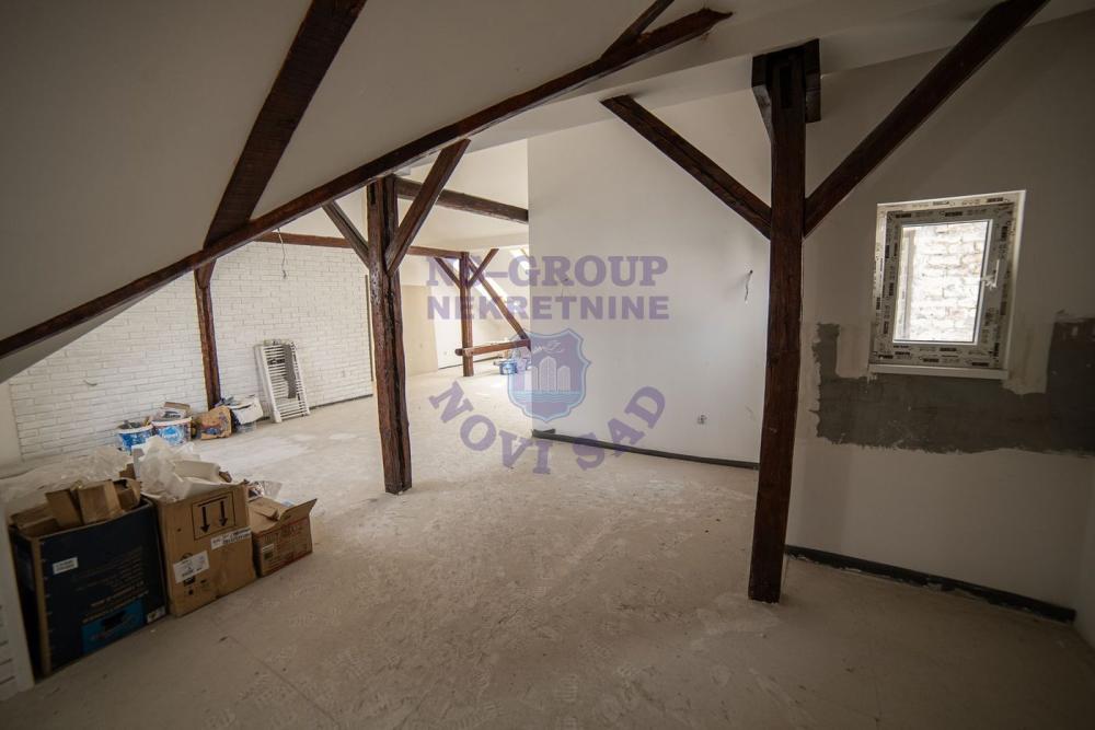 Slika 1 - Njegoševa, Četvorosoban stan na prodaju, 105m2, 217.490€