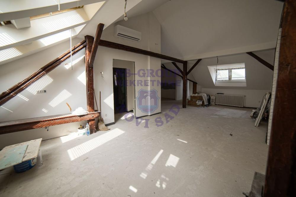 Slika 2 - Njegoševa, Četvorosoban stan na prodaju, 105m2, 217.490€