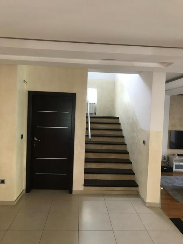 Slika 9 -  Kuća za izdavanje, 300m2, 3.000€