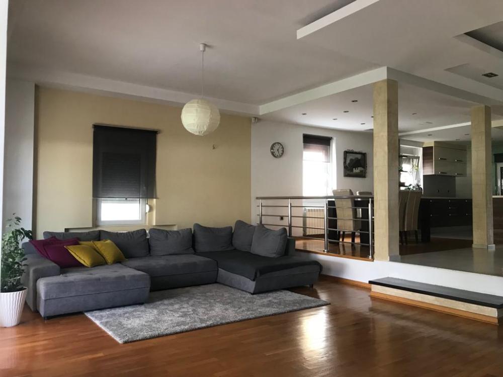 Slika 7 -  Kuća za izdavanje, 300m2, 3.000€