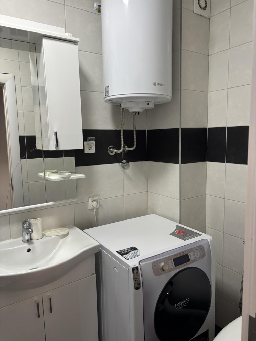 Slika 8 - Ljube Tadića, Četvorosoban stan za izdavanje, 80m2, 650€