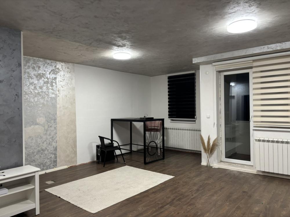 Slika 2 - Ljube Tadića, Četvorosoban stan za izdavanje, 80m2, 650€