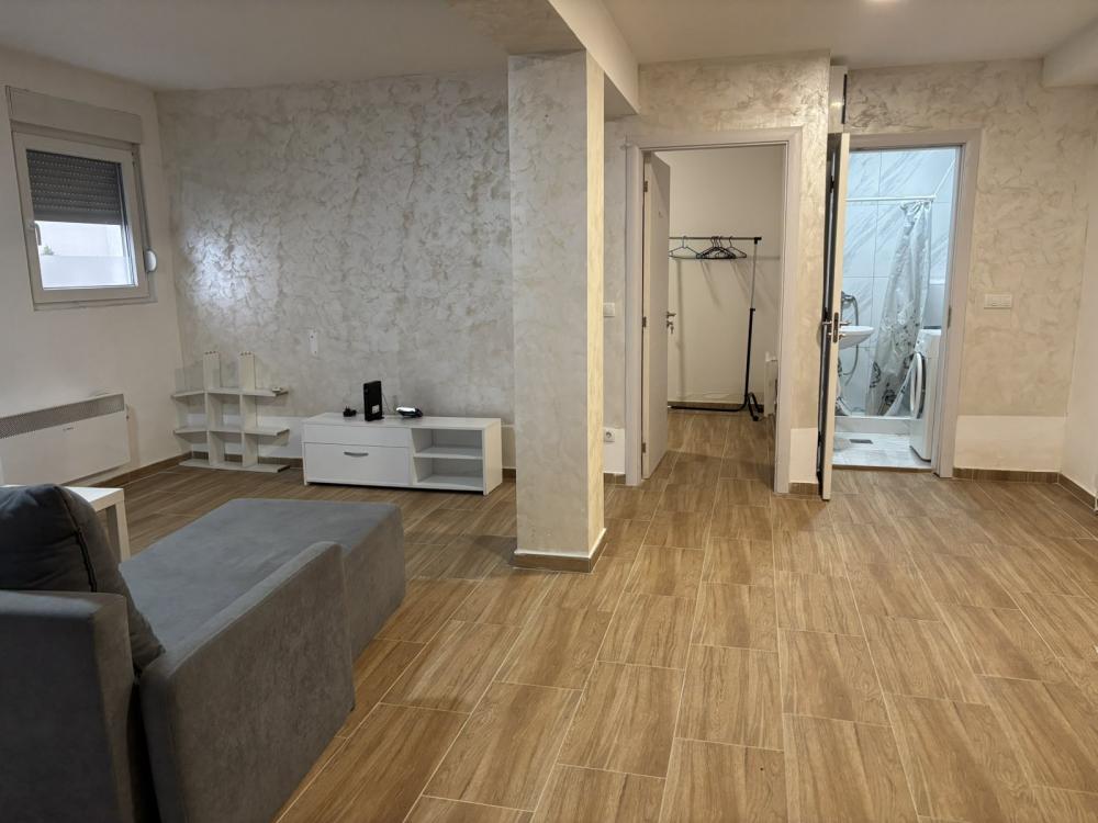 Slika 3 - Ljube Tadića, Jednoiposoban stan za izdavanje, 50m2, 400€