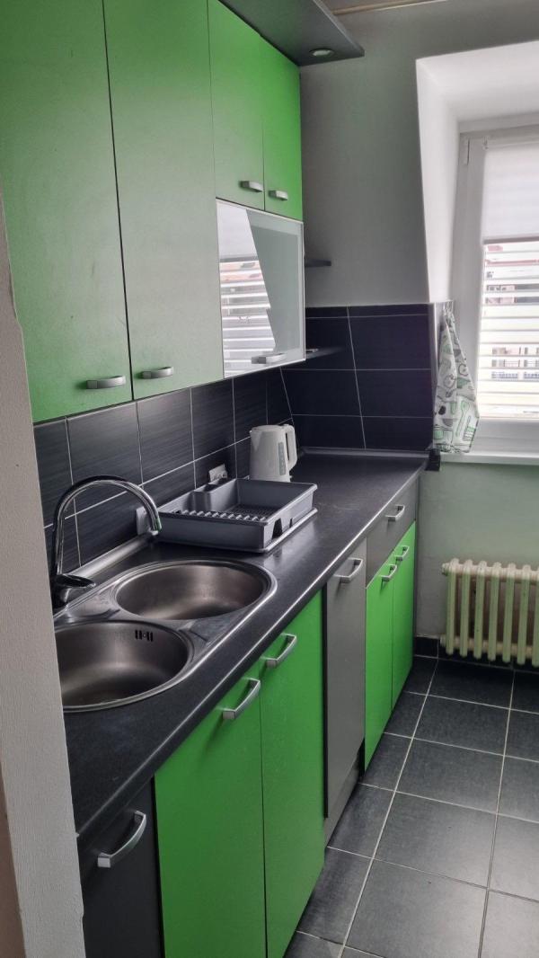 Slika 1 - Prve Pruge, Troiposoban stan za izdavanje, 84m2, 899€