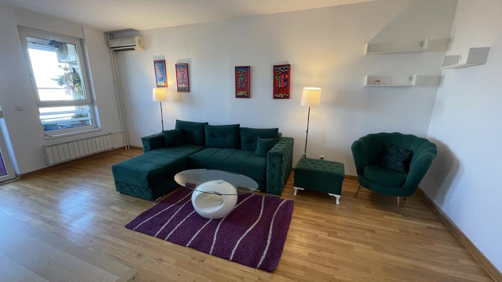 Slika 1 - Bulevar Crvene Armije, Dvosoban stan za izdavanje, 75m2, 900€