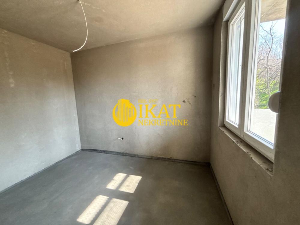 Slika 2 - Koste Nađa, Dvoiposoban stan na prodaju, 58m2, 127.727€