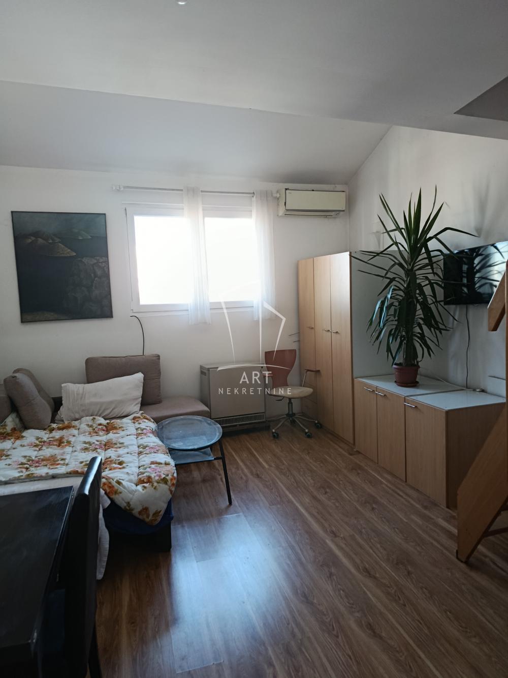 Glavna slika -Gospodara Vučića, Trosoban stan za izdavanje, 50m2, 600€