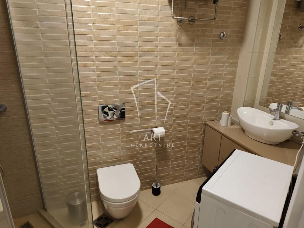 Slika 10 - Gundulićev Venac, Trosoban stan za izdavanje, 55m2, 1.200€