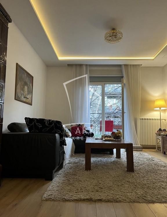 Slika 1 - Gundulićev Venac, Trosoban stan za izdavanje, 55m2, 1.200€