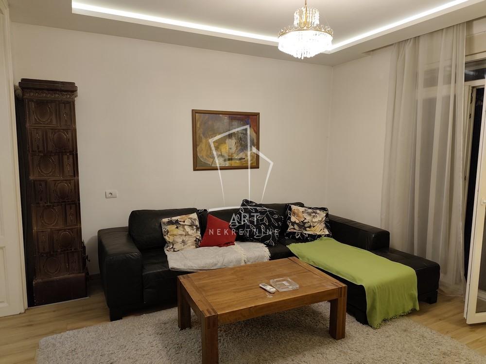Slika 3 - Gundulićev Venac, Trosoban stan za izdavanje, 55m2, 1.200€