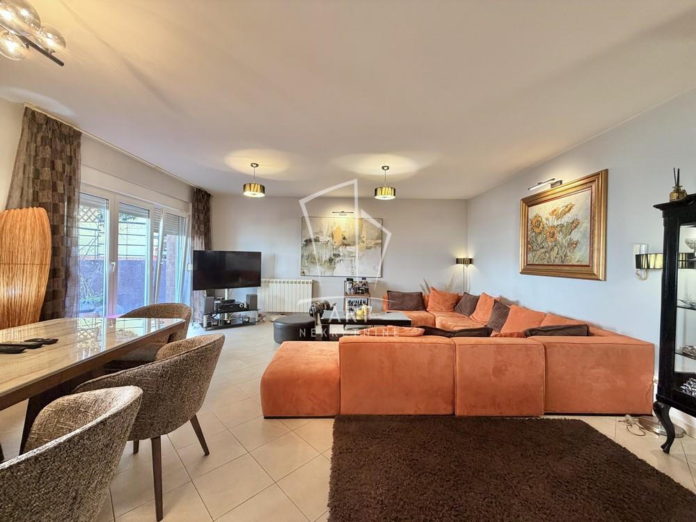 Slika 1 - Lukijana Mušickog,  Kuća na prodaju, 159m2, 900.000€