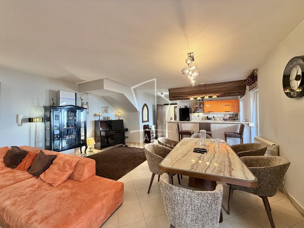 Glavna slika -Lukijana Mušickog,  Kuća na prodaju, 159m2, 900.000€