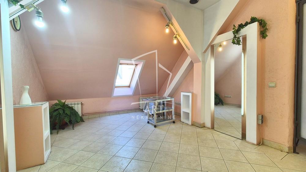 Slika 1 - Bežanijska,  Lokal za izdavanje, 100m2, 650€