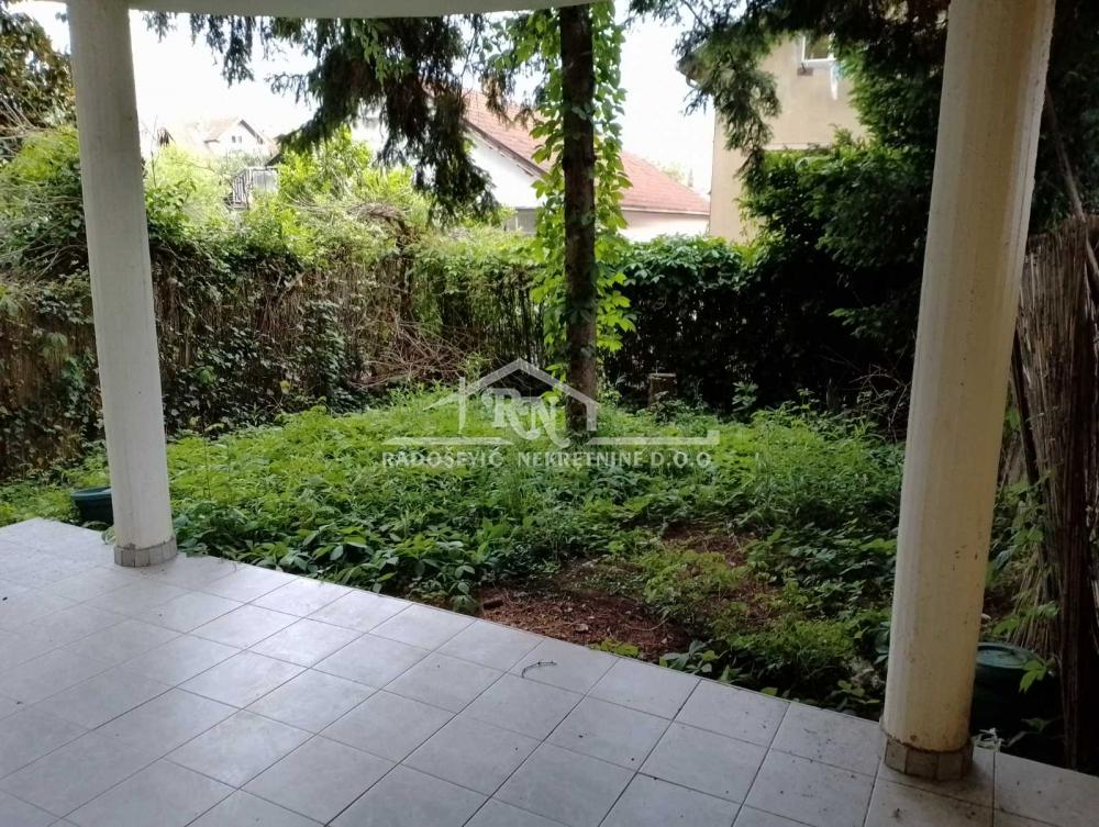 Slika 11 - Arčibalda Rajsa,  Kuća za izdavanje, 180m2, 1.200€