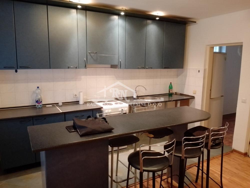 Slika 6 - Arčibalda Rajsa,  Kuća za izdavanje, 180m2, 1.200€