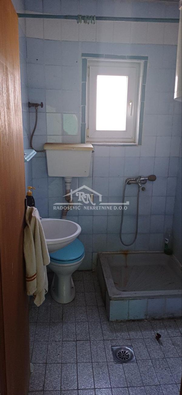 Slika 8 - Jelezovačka,  Kuća na prodaju, 65m2, 200.000€