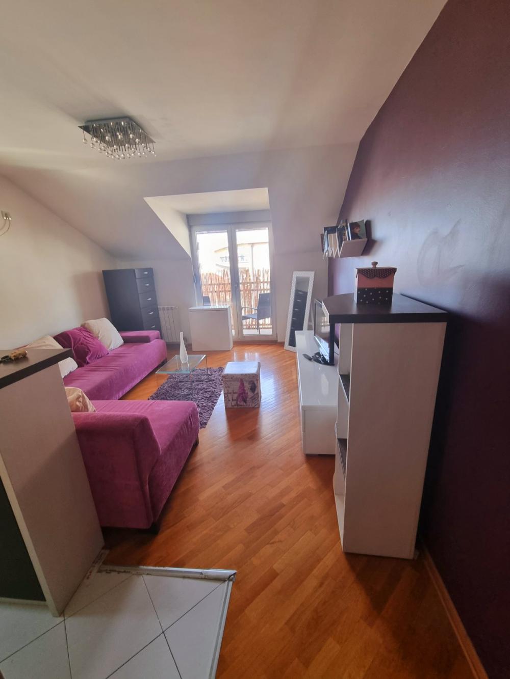 Slika 1 - Miklošićeva, Dvosoban stan za izdavanje, 40m2, 700€