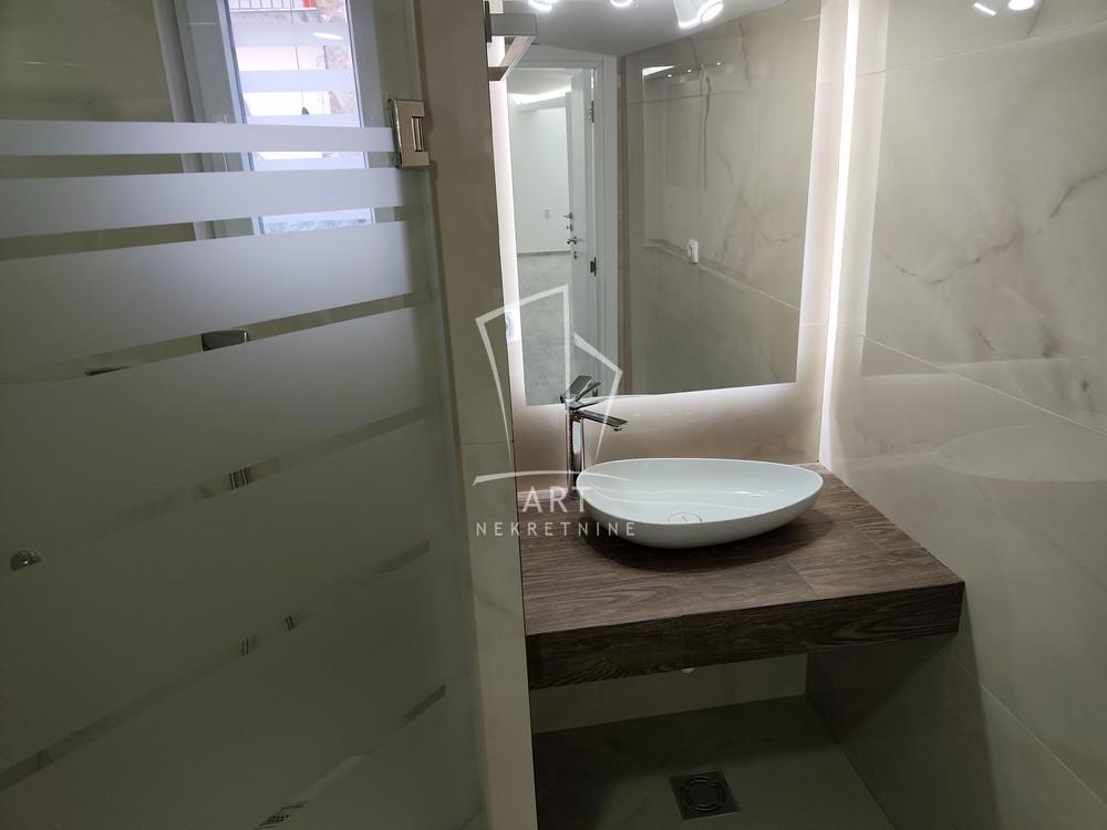 Slika 11 - Sinđelićeva, Petosoban stan za izdavanje, 52m2, 1.300€