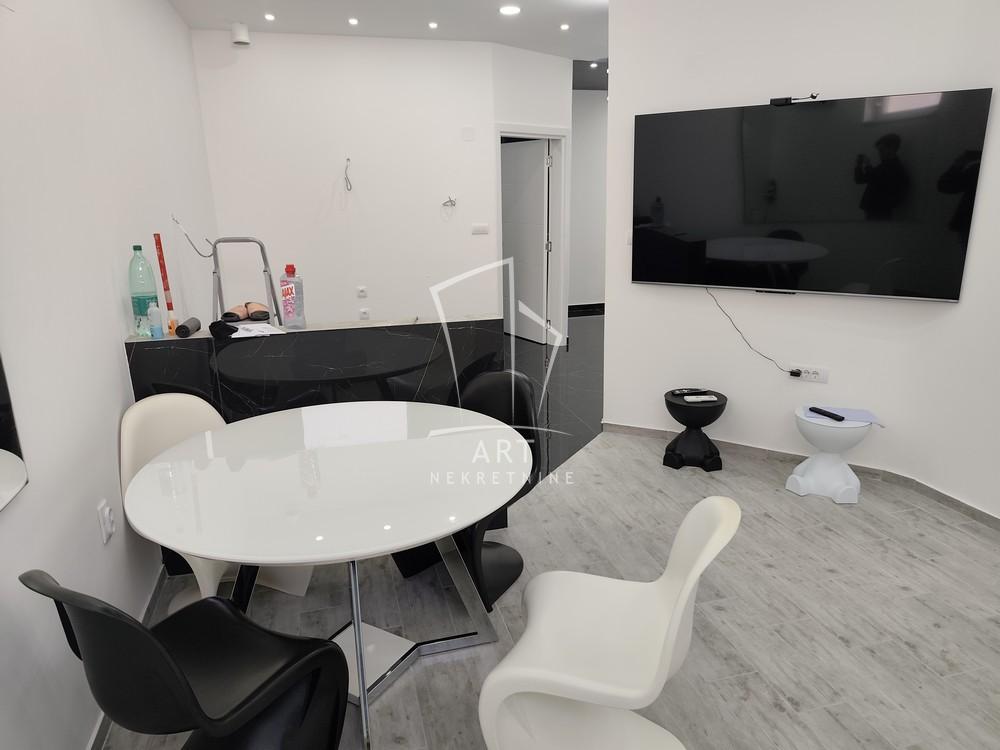 Slika 6 - Sinđelićeva, Petosoban stan za izdavanje, 52m2, 1.300€