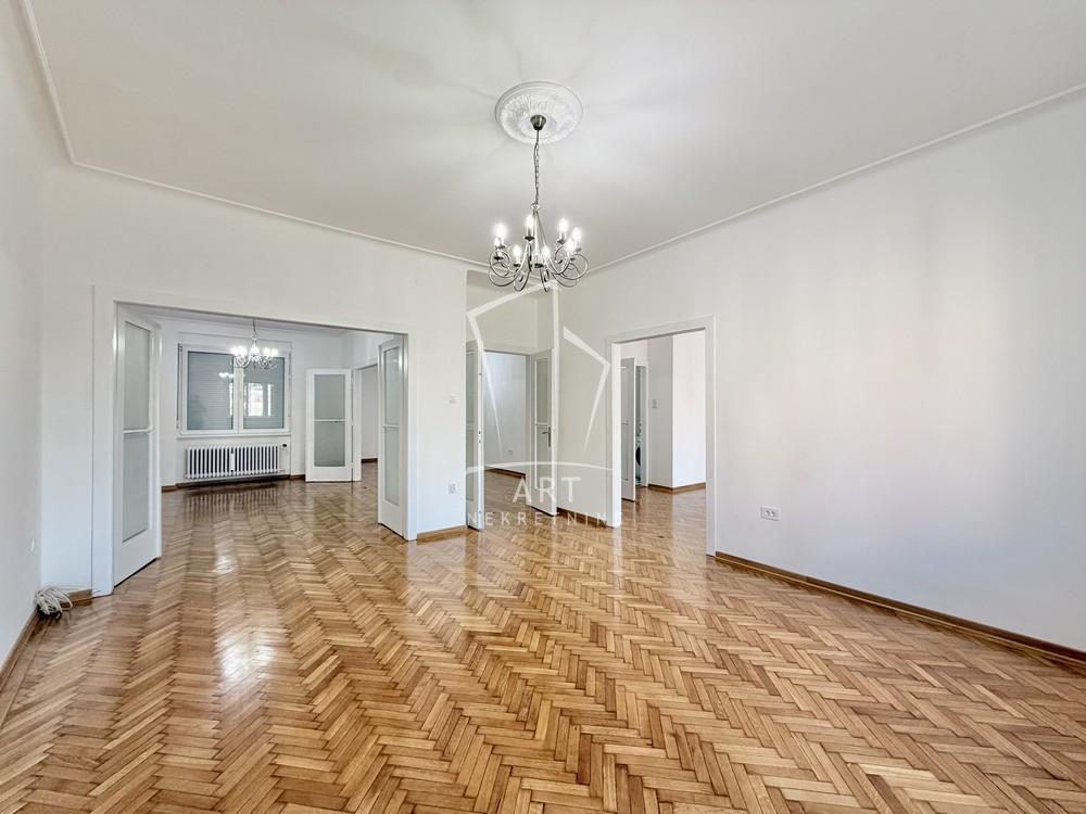 Slika 2 - Trg Nikole Pašića, Četvoroiposoban stan za izdavanje, 125m2, 2.000€