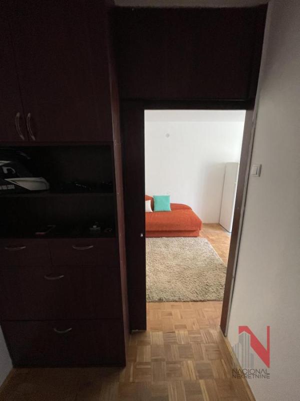 Slika 1 - BULEVAR KRALJA PETRA I, Jednoiposoban stan za izdavanje, 40m2, 300€