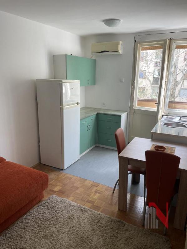 Slika 9 - BULEVAR KRALJA PETRA I, Jednoiposoban stan za izdavanje, 40m2, 300€