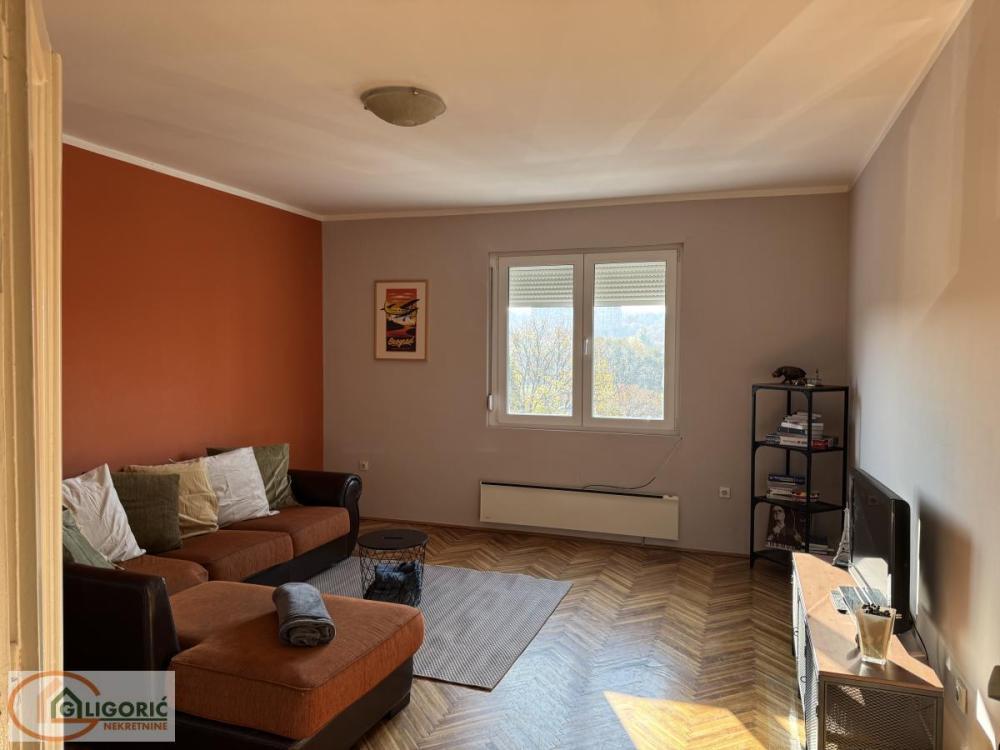 Glavna slika -Dvoiposoban stan za izdavanje, 76m2, 630€